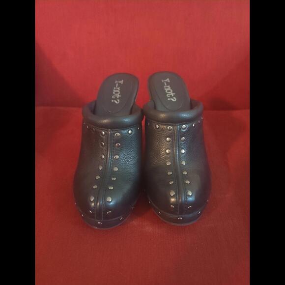 Y-not Upper leather shoes with studs - Picture 2 of 6